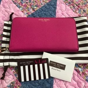 Henri Bendel W57th zip around continental wallet